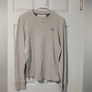 Abercrombie & Fitch Gray Long Sleeve Tee